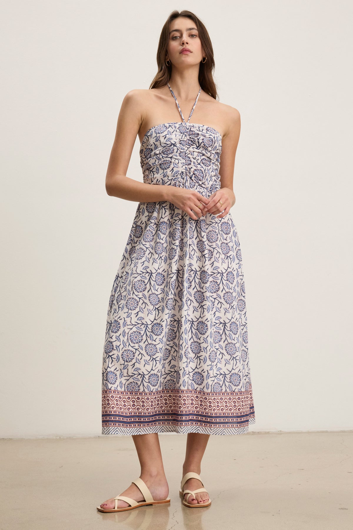 Chic Floral Patterned Dress with White Trim Chic Floral Patterned Dress with White Trim