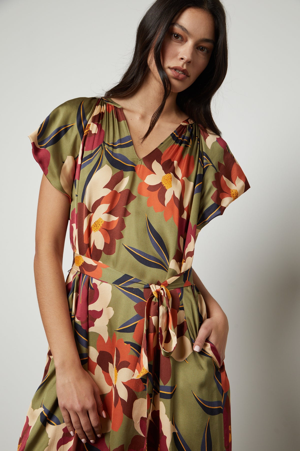 printed satin midi dress Mint Velvet Cream Floral Print Satin Midi Dress | Size 8 | Cream | Short Sleeve