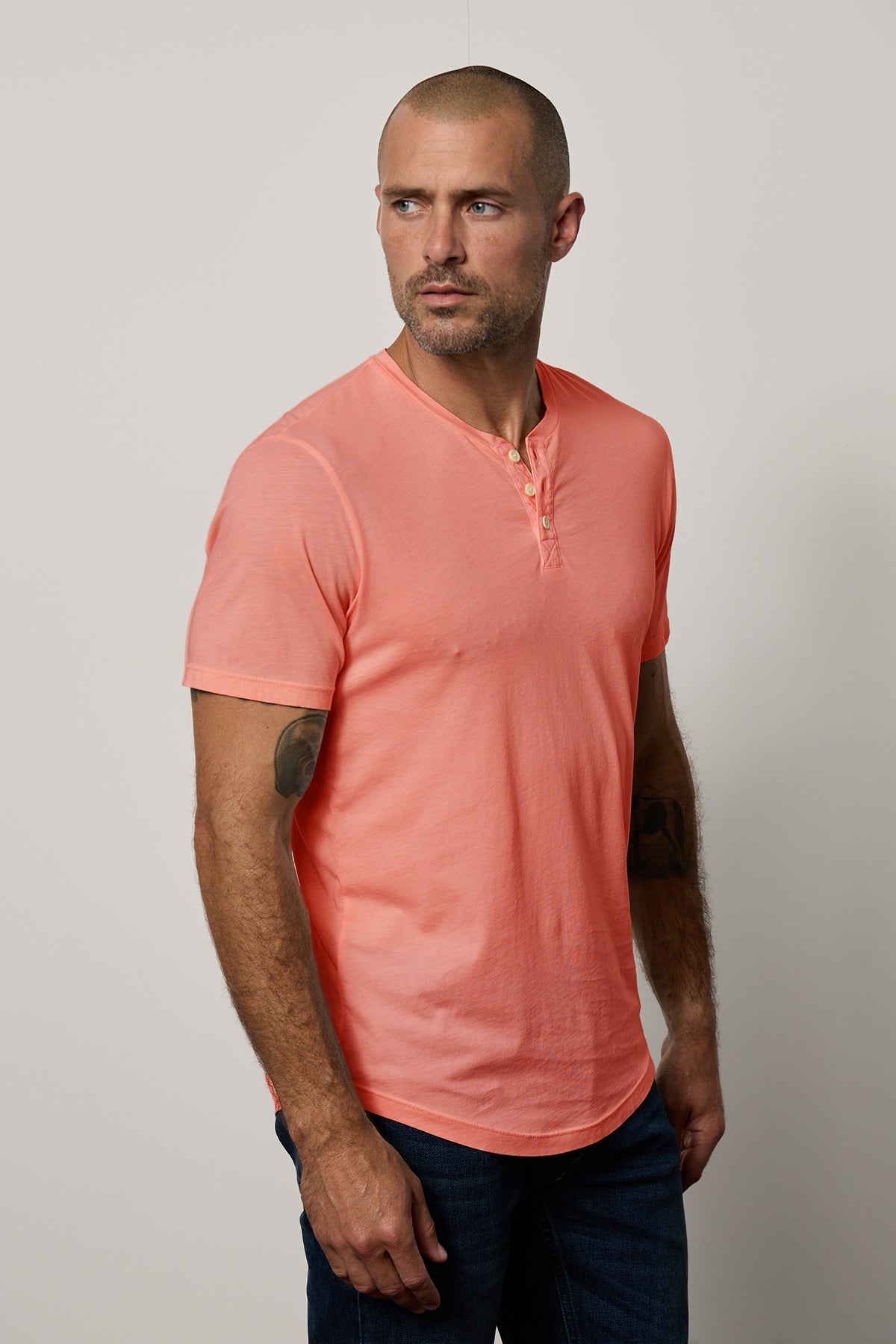 Fulton Short Sleeve Henley in goa with dark blue denim front & side