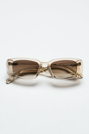 10.2 Chimi Sunglasses Ecru Front
