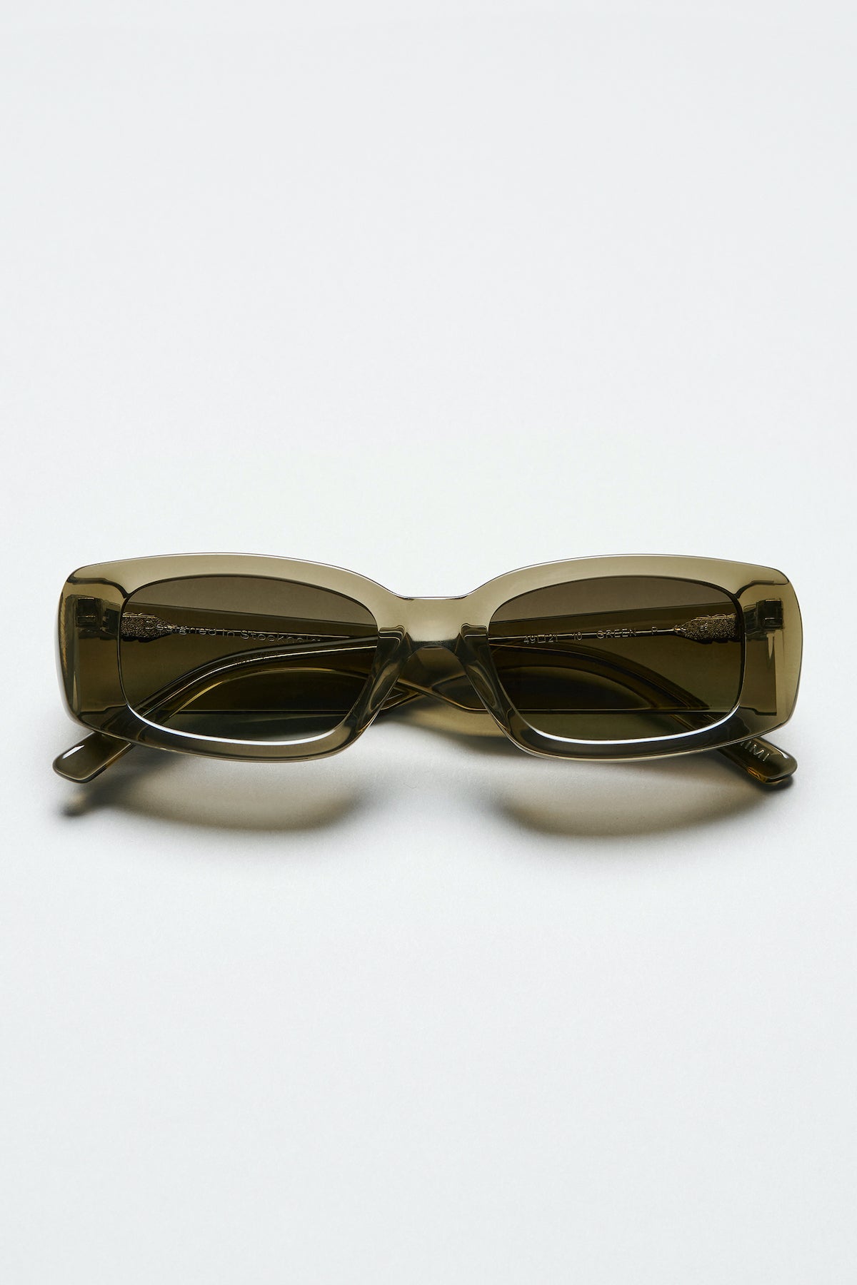 10.2 Chimi Sunglasses Green Front