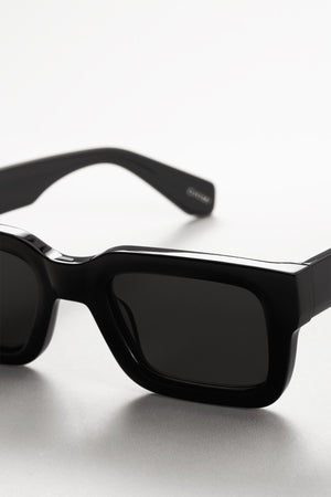 Chimi 05 Sunglasses Black Detail