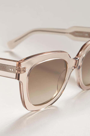Chimi 08 Sunglasses Ecru Detail