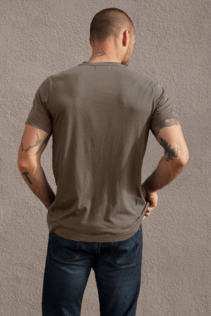Samsen V-Neck Tee Shirt Rock Back