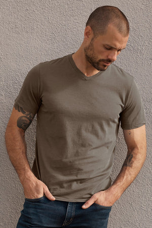 Samsen V-Neck Tee Shirt Rock Front