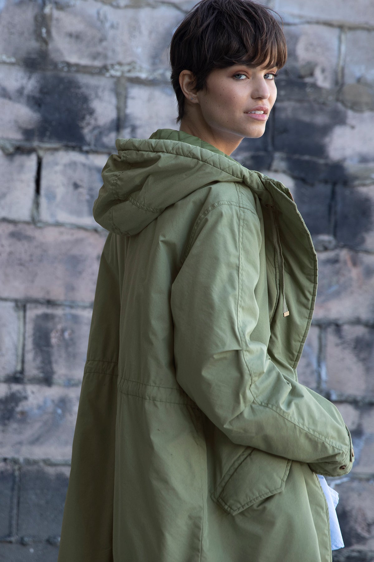 Cheviot Jacket in evergreen side and back-25315857301697