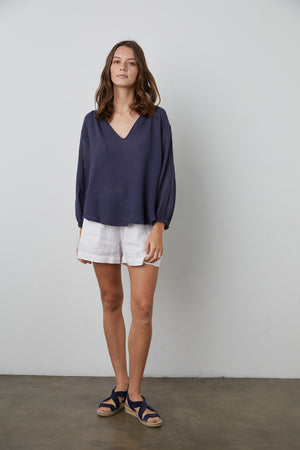 Marilyn Blouse Postman Tammy Short White Front 2