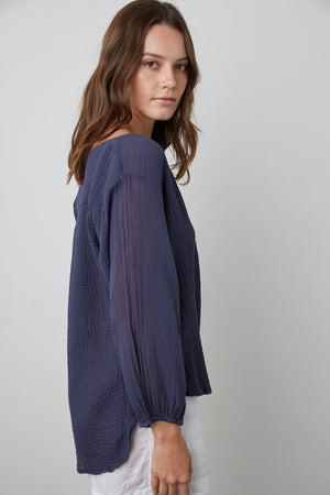 Marilyn Blouse Postman Tammy Short White Side