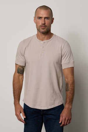 Deon Henley in cobble with dark blue denim front
