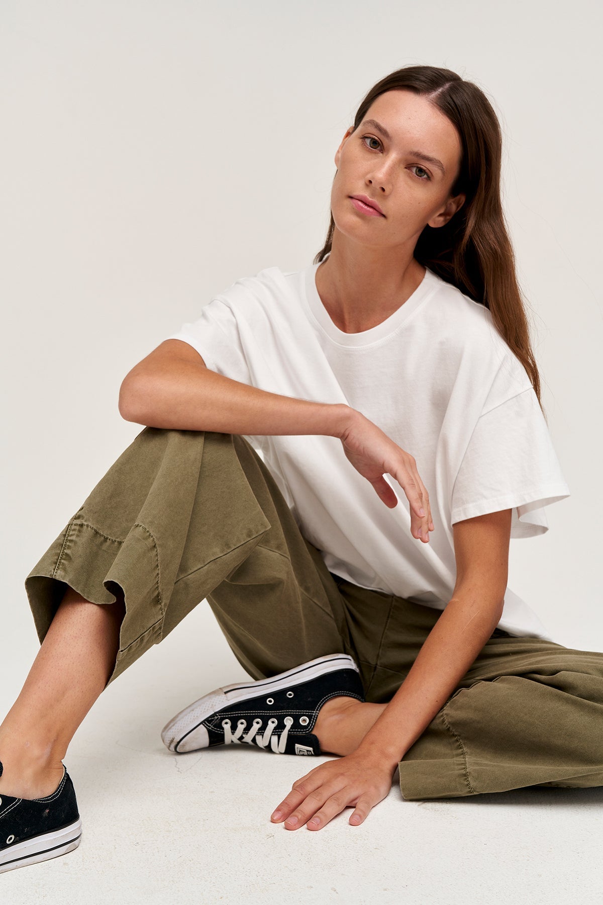 Rachelle tee white front-25928641282241