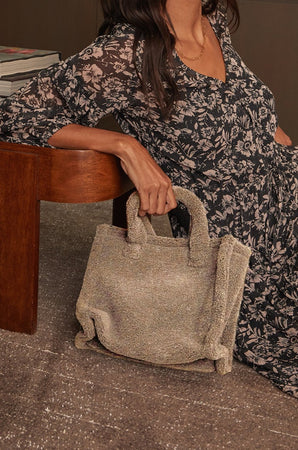 Faux Shearing Bag Camel, Selina Dress Black Floral