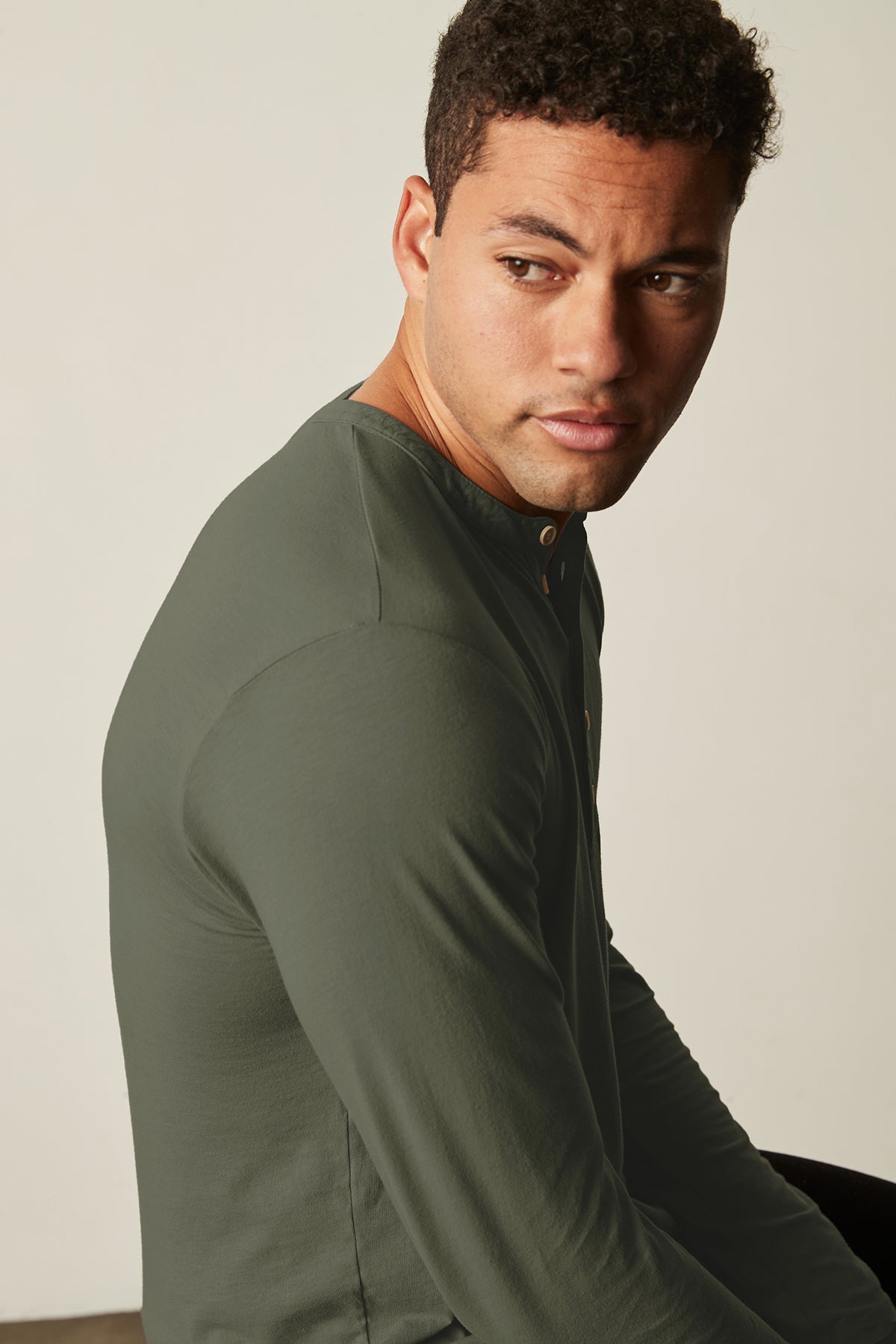 Alvaro Henley Otter Side-25792815661249