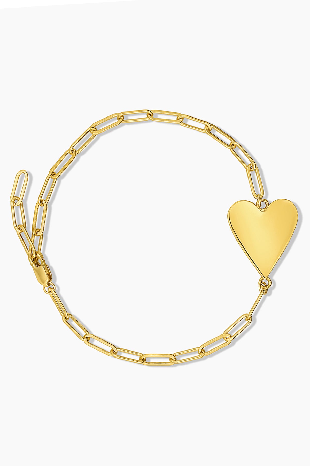 A AMAYA HEART BRACELET BY THATCH with a heart shaped charm.-35526304137409