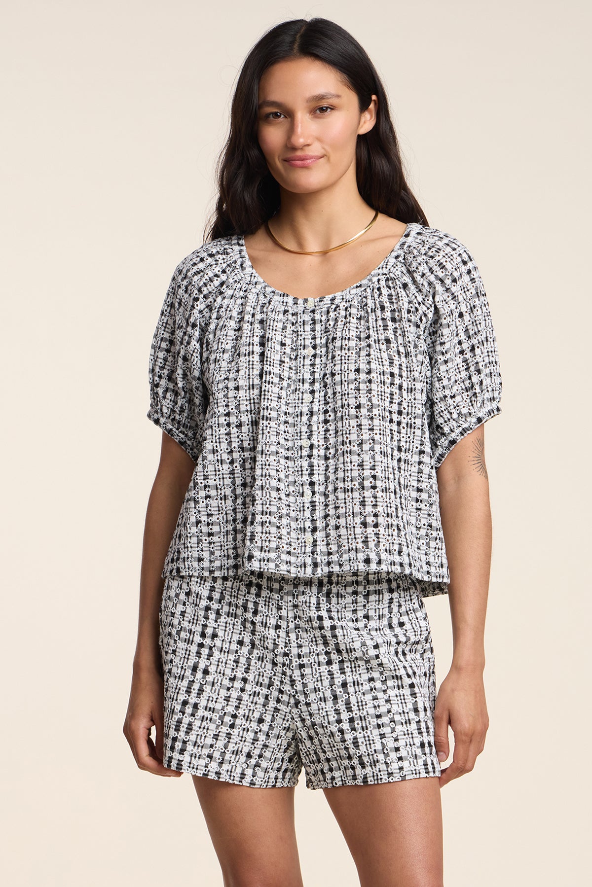 SETS FOR GUESS-FREE DRESSING