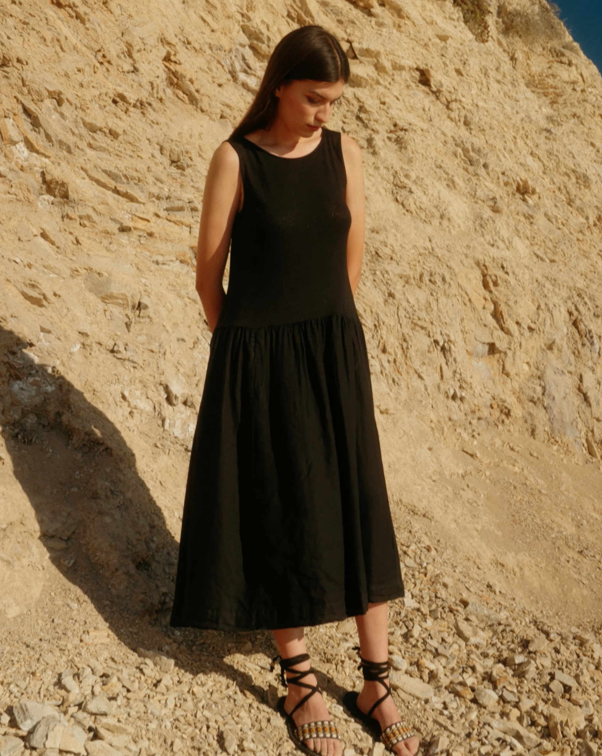 HEAD TO TOE ELEGANCE