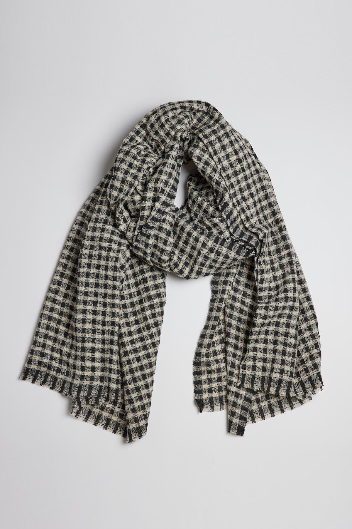   Bicolor Check Scarf in black and ivory 