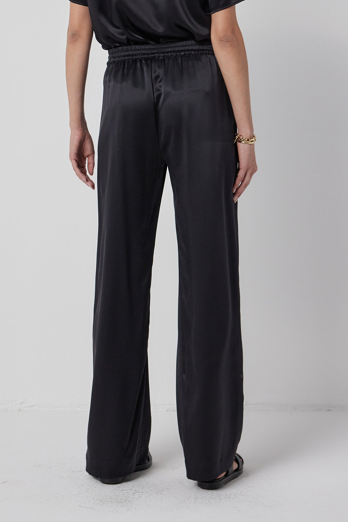 Women Silk Straight Pants Black - Black / Silk / M | Straight pants, Black  pants, Black silk