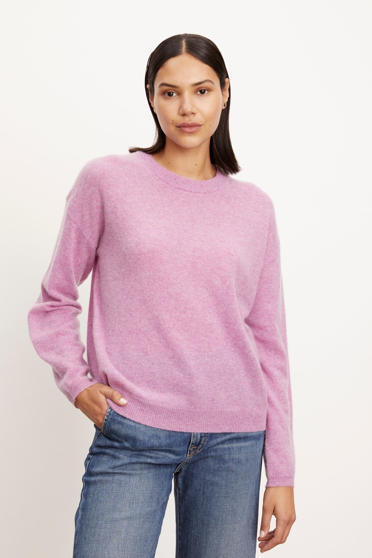 The BRYNNE cashmere crew neck sweater by Velvet by Graham & Spencer in lilac is a relaxed and cozy option.-26883604644033