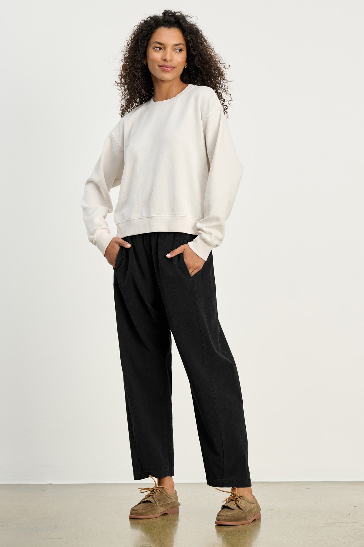 LANEY COTTON CORDUROY CROPPED PANT – Velvet by Graham & Spencer
