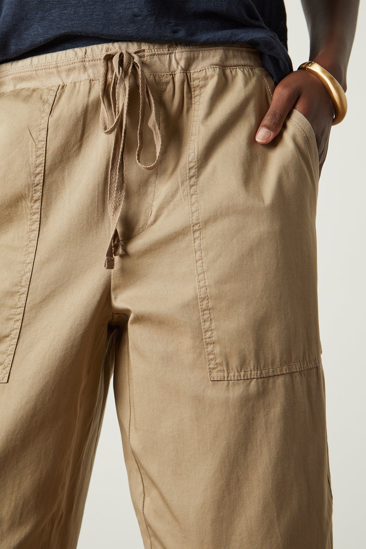  Misty Pant in oak twill front close up detail 