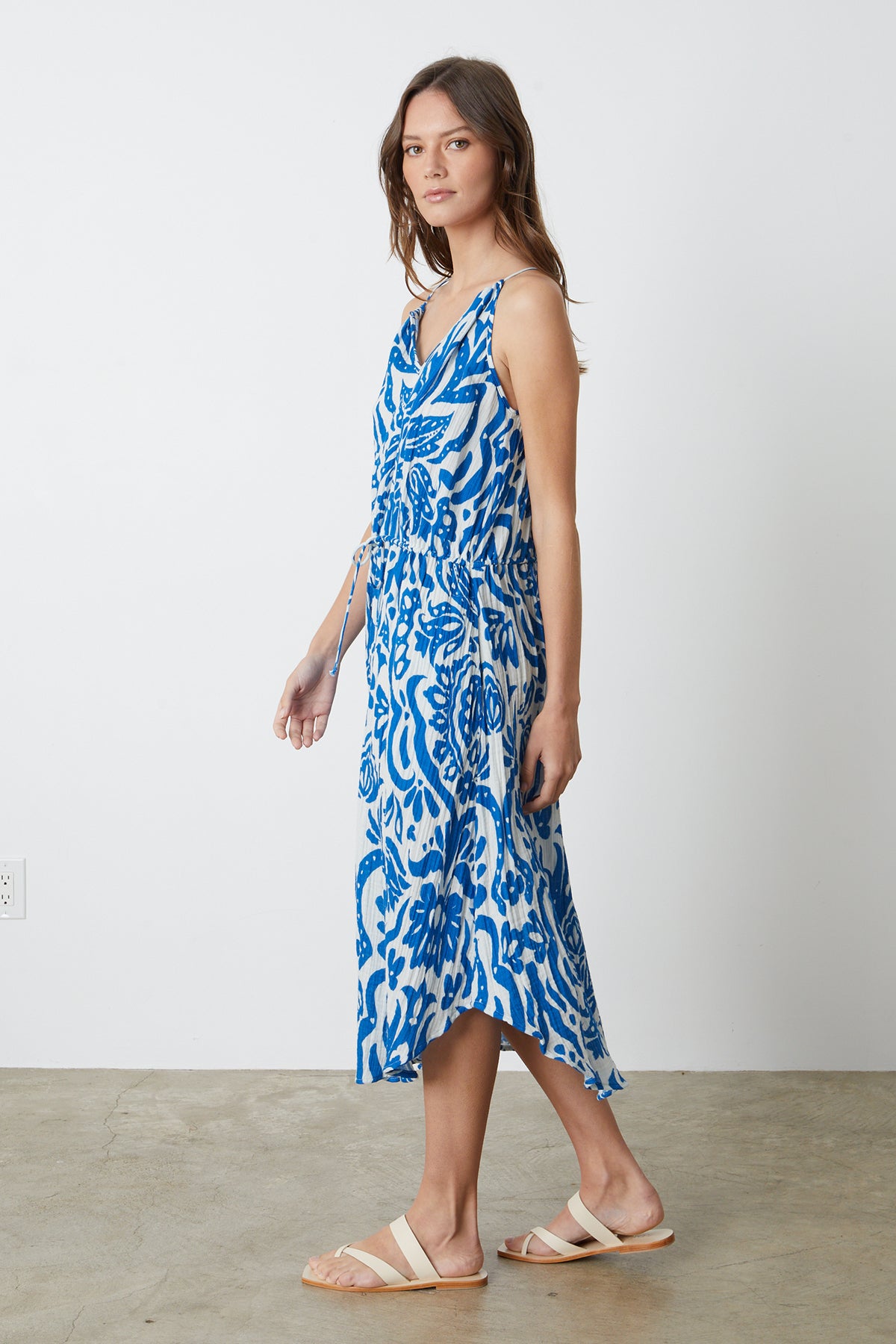 a model wearing a Velvet by Graham & Spencer Sasha Printed Cotton Gauze Dress.-26342721061057