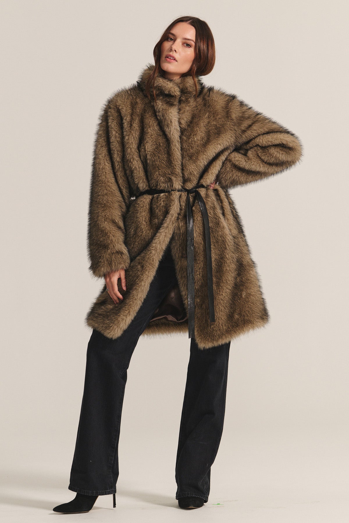 ADALYNN LUXE FAUX FUR JACKET – Velvet by Graham & Spencer