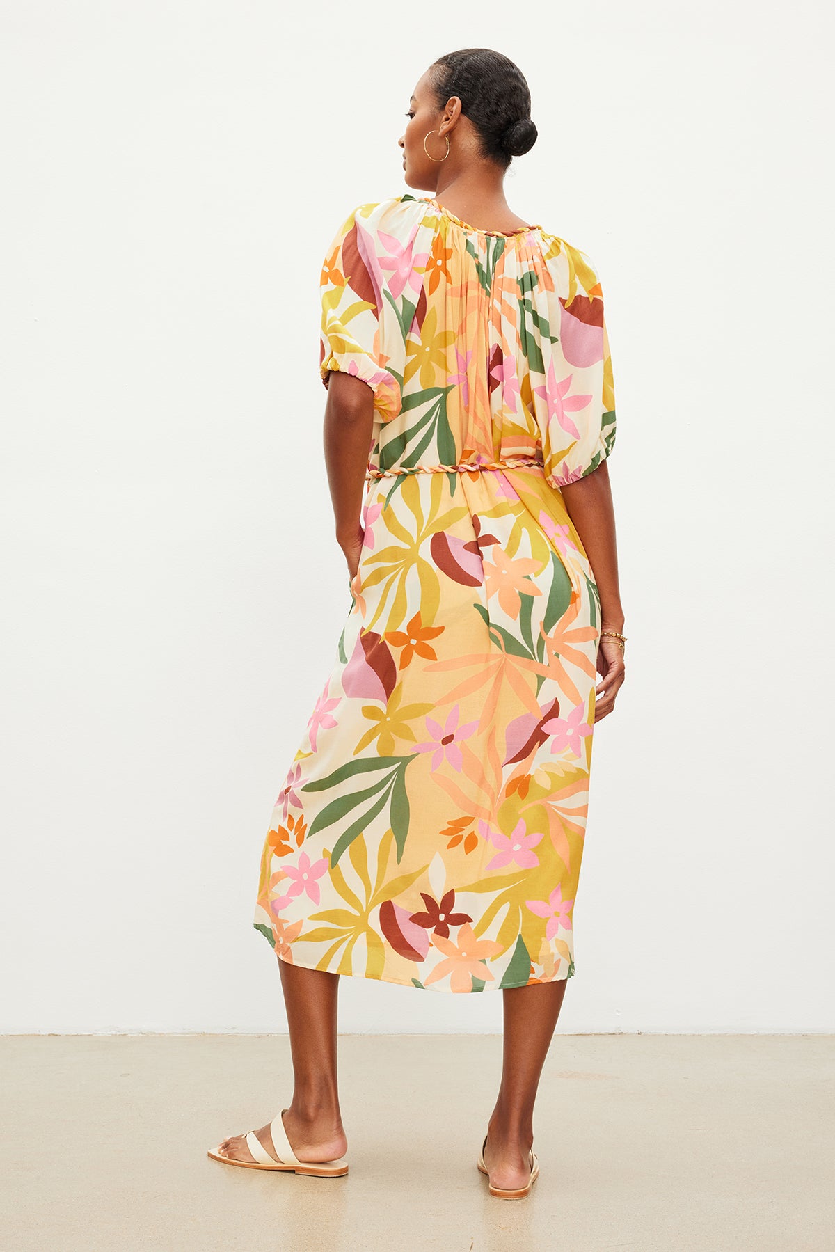 yoeyez Boho Dress for Women Casual Puff 3/4 Sleeve Vintage Summer Sundress  Flower Print V Neck Bohemian Mini Dresses 