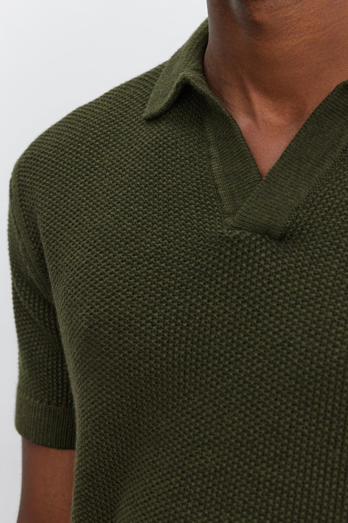 Velvet by Graham Spencer Niklas Sweater Polo M Olive