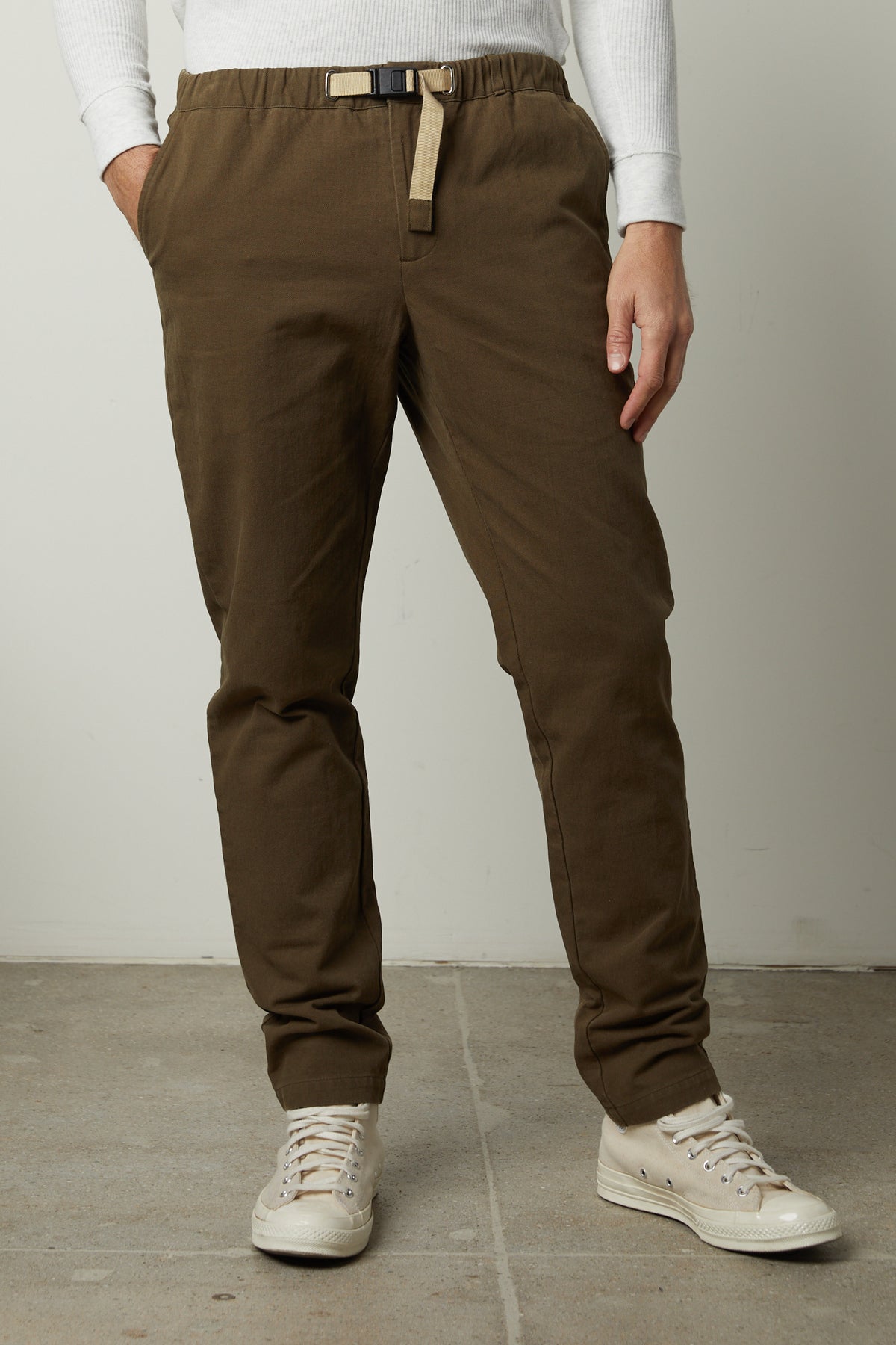 MENS CHAMERS EMBROIDERY KHAKI COTTON TWILL JOGGER | PSYCHO BUNNY