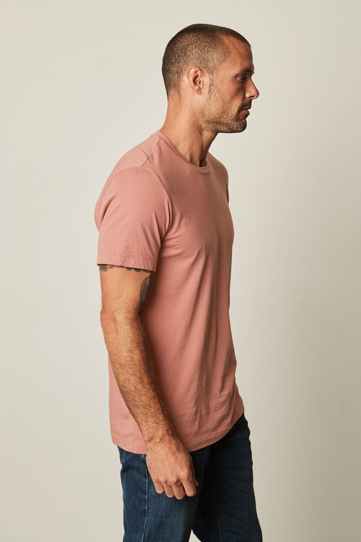 Howard Crew Neck Tee in scallop with blue denim side-26630398804161