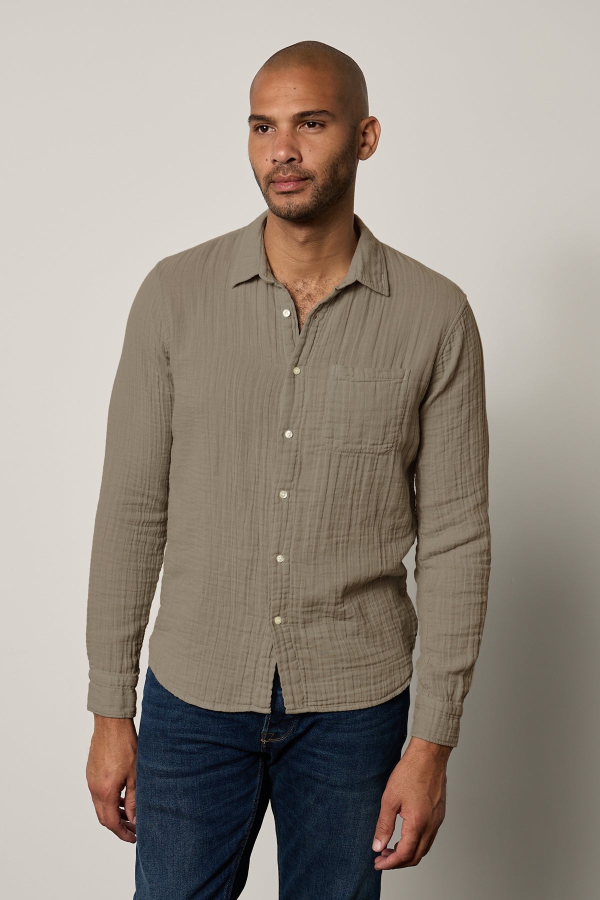   Elton Button-Up Shirt in otter front 