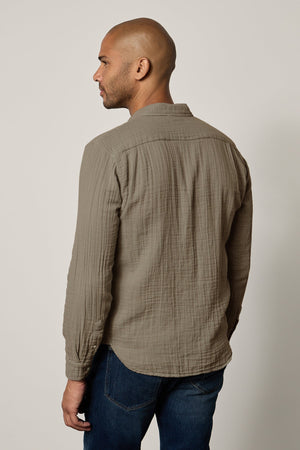 Elton Button-Up Shirt in otter back