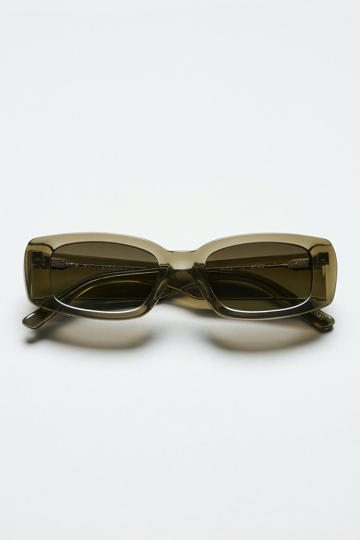 10.2 Chimi Sunglasses Green Front-24653588693185