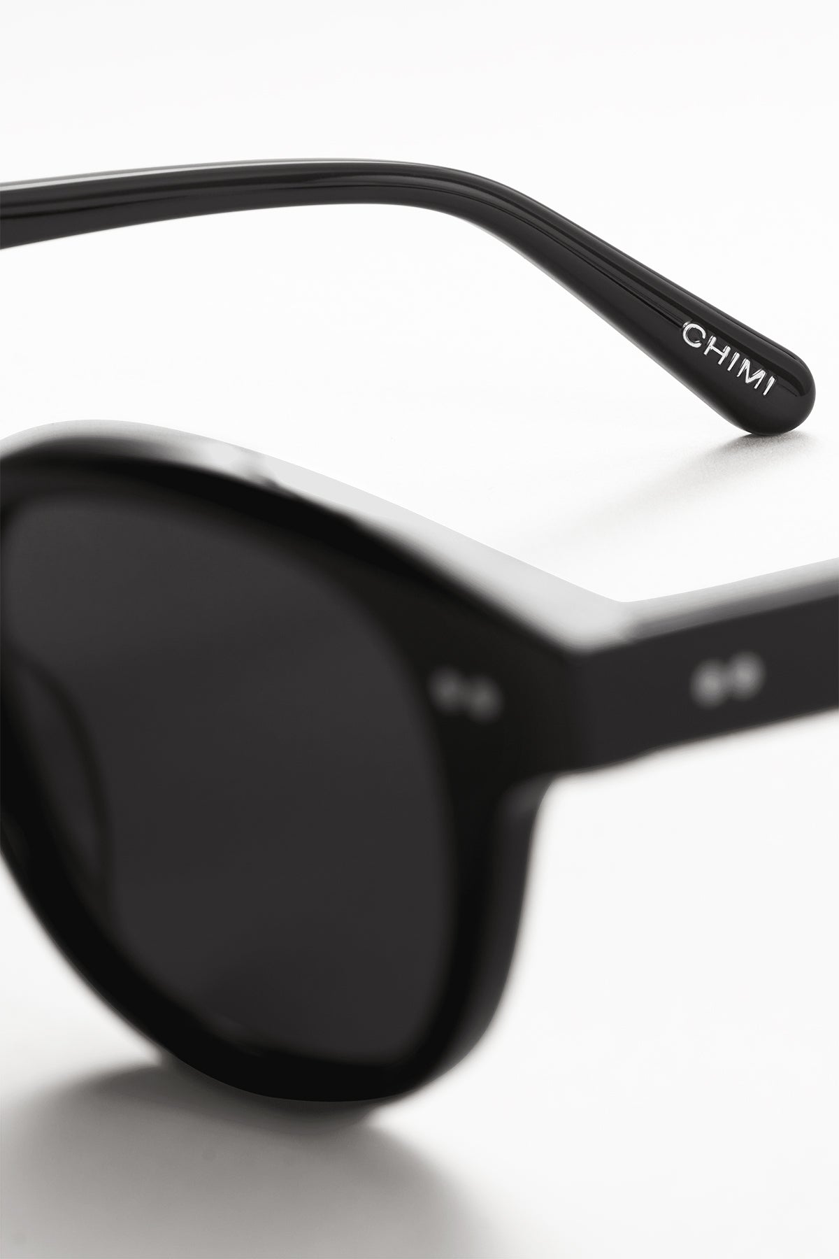   Chimi 01 Sunglasses Black Detail 
