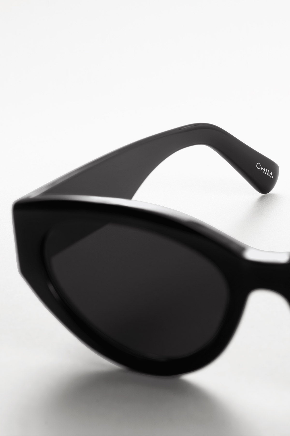   Chimi 06 Sunglasses Black Detail 