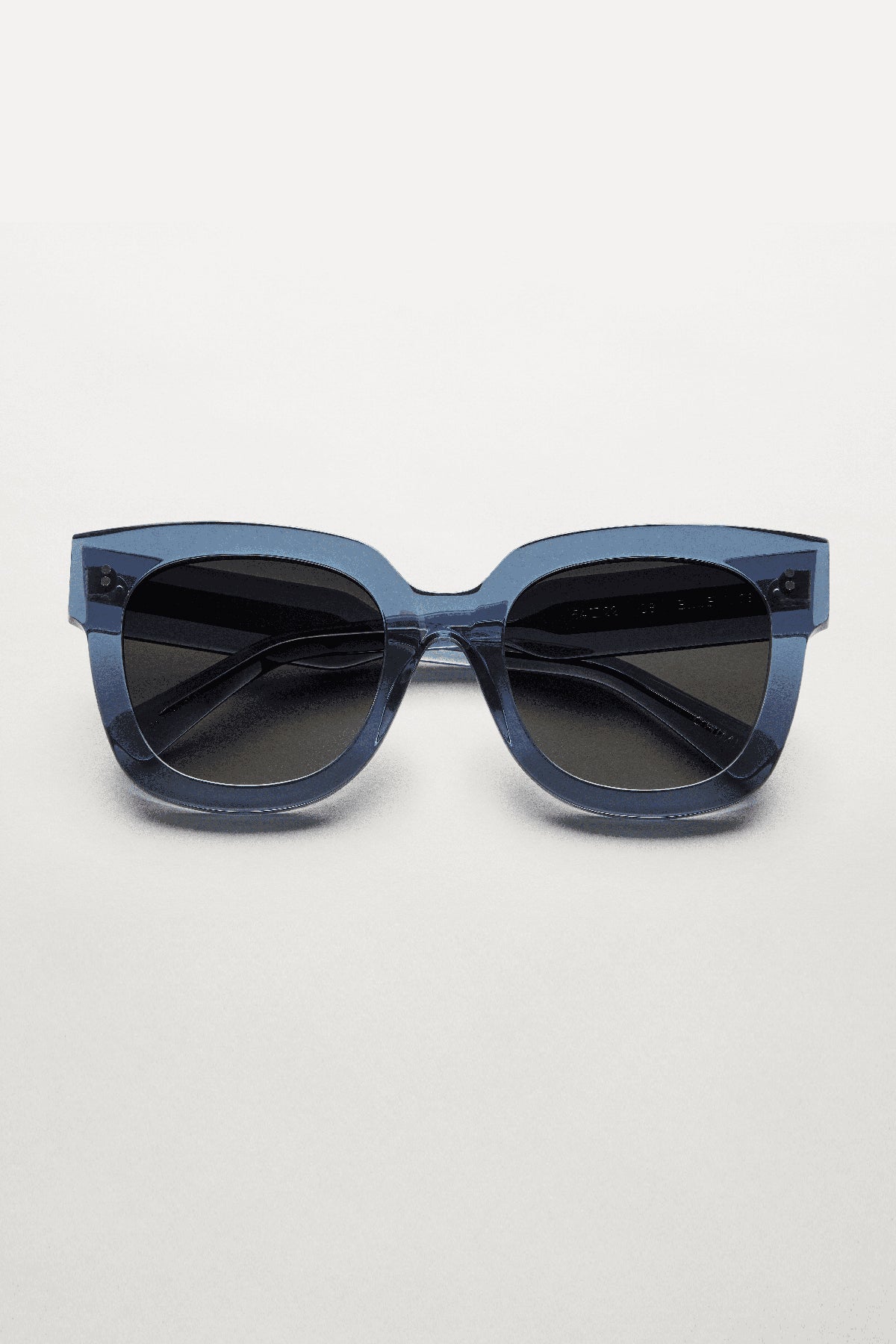   Chimi 08 Sunglasses Blue Front 