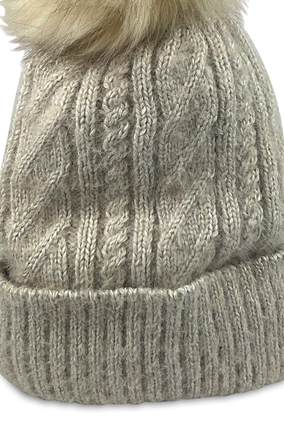 Classic Cable Lined Pom Beanie Hat Attack Oatmeal Detail-23462047154369