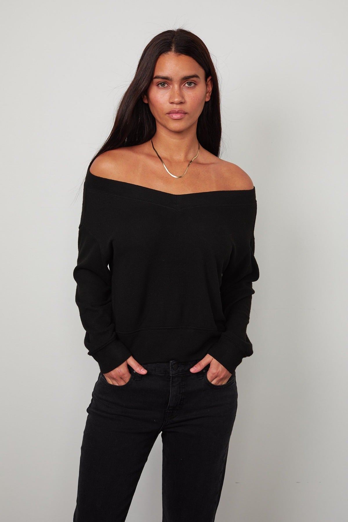   Sloe Sweater Black Front 3 