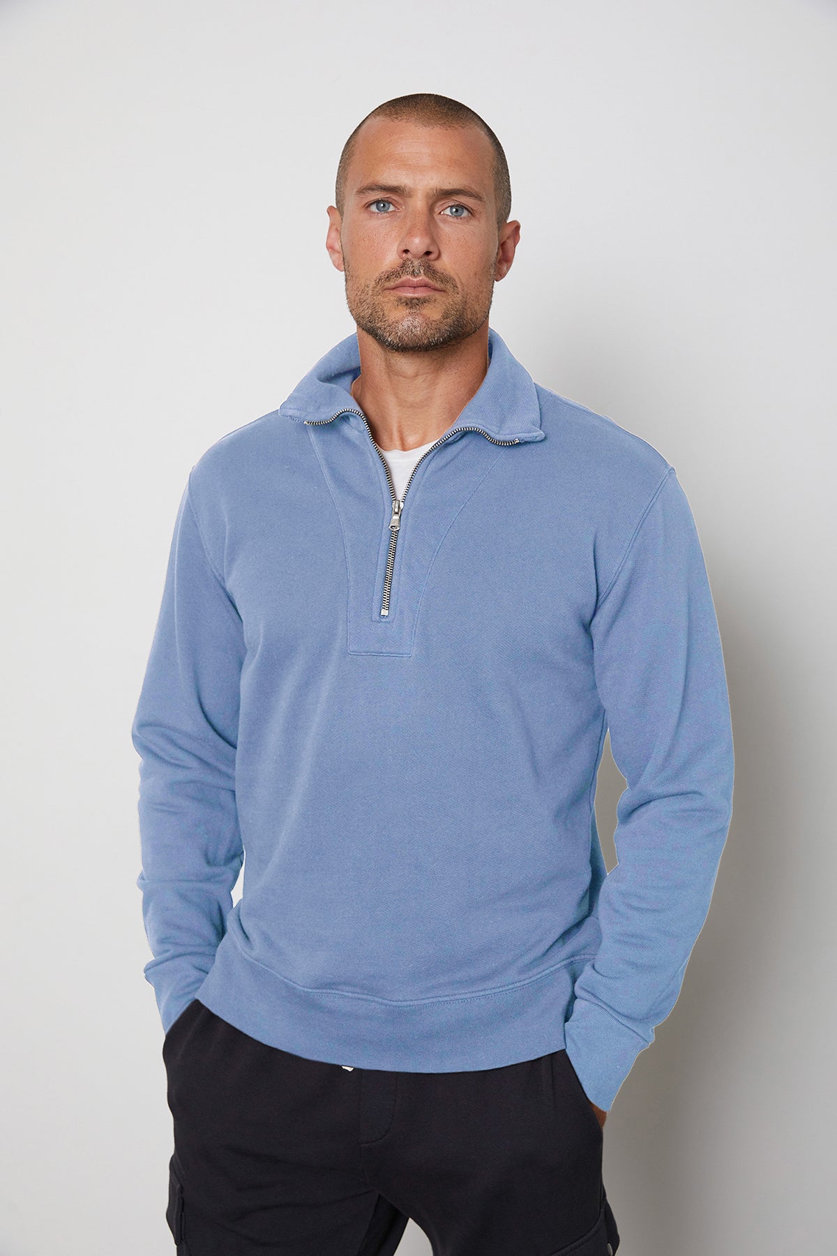 Hank Zip Pullover Chambray front-24774624116929