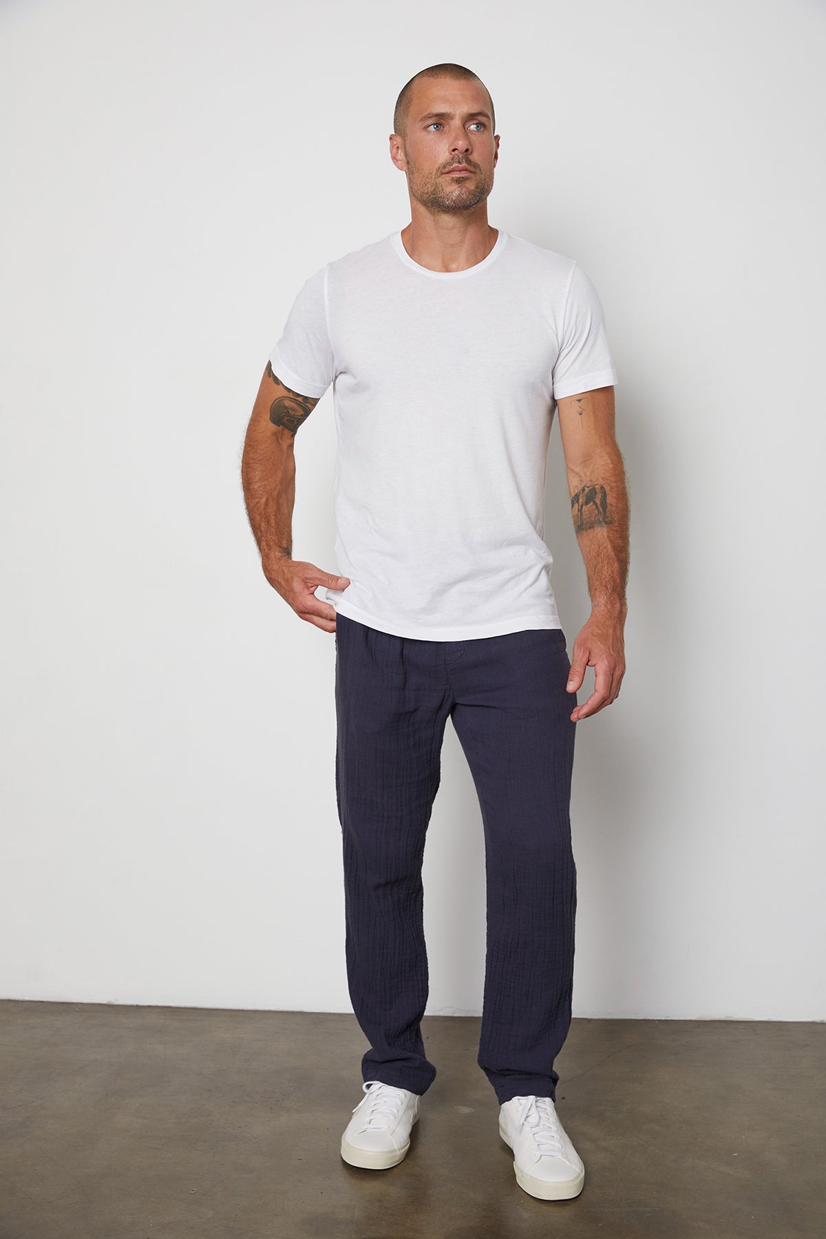Ryan Drawstring Pant in Ink with Angelo Tee in White-24605769990337