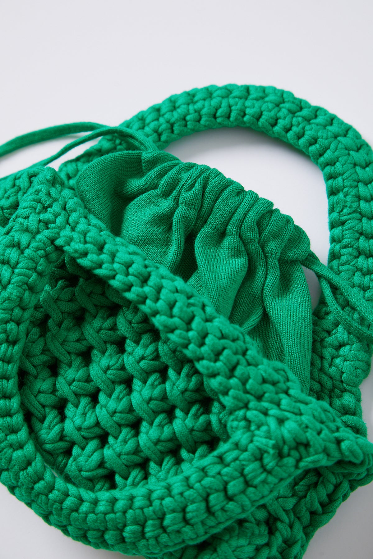 Bennie Crochet Bag in clover detail-25994890576065