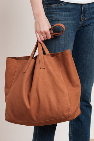 CLOVER LEATHER TOTE