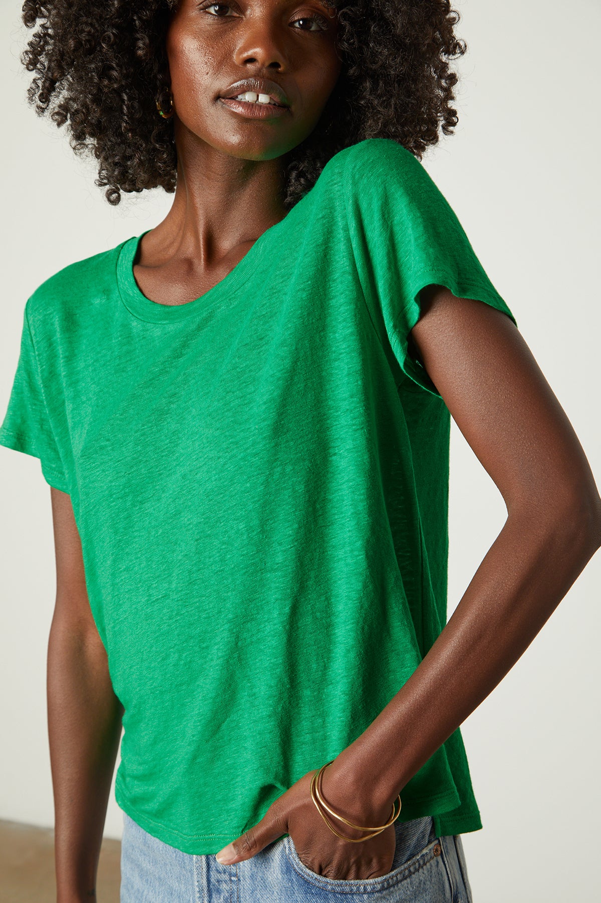 Casey Tee in emerald close up-26142584996033