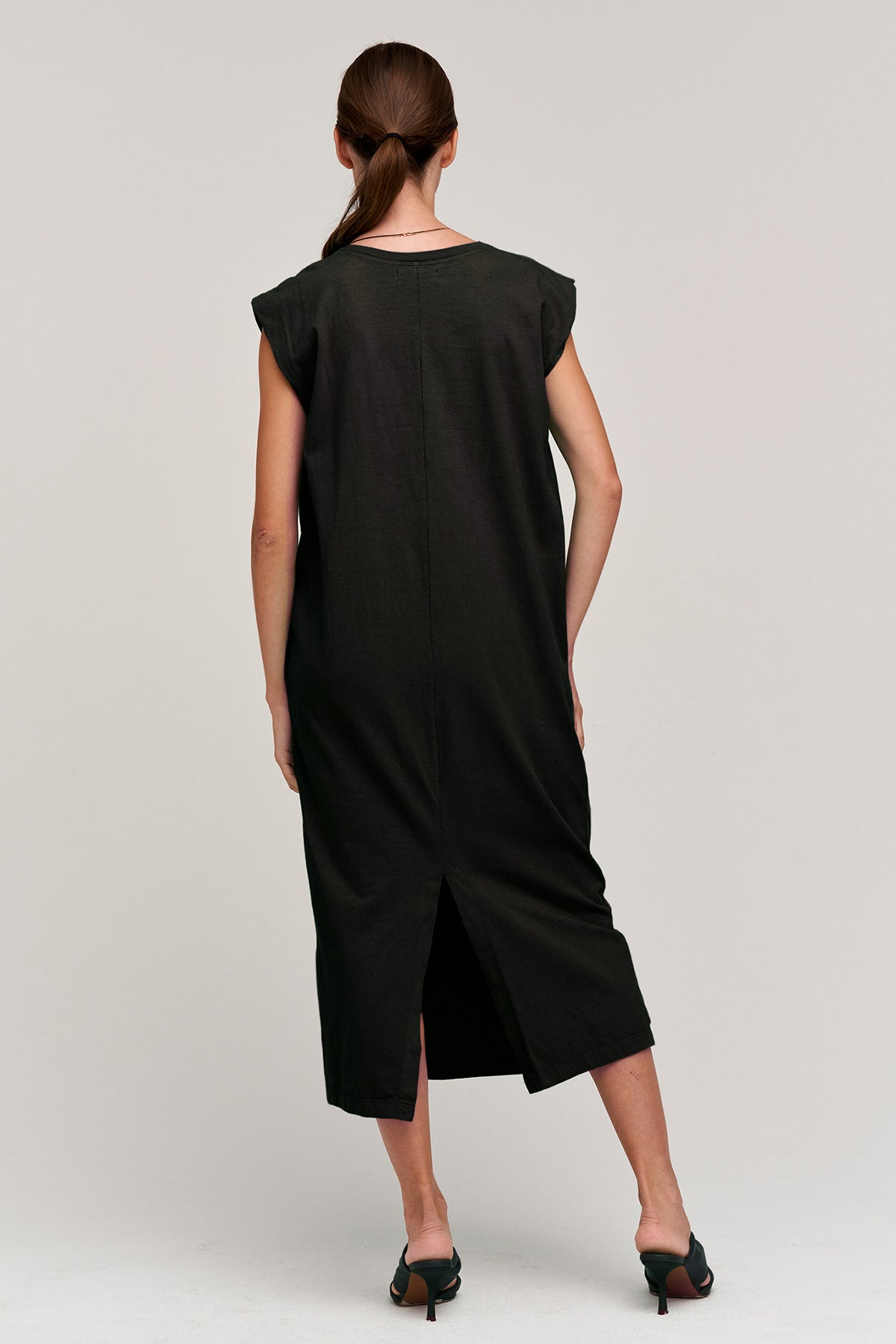 Kenny sleeveless dress in black back-25025664516289