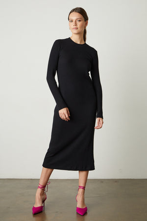 Ember Maxi Dress black with magenta heels front