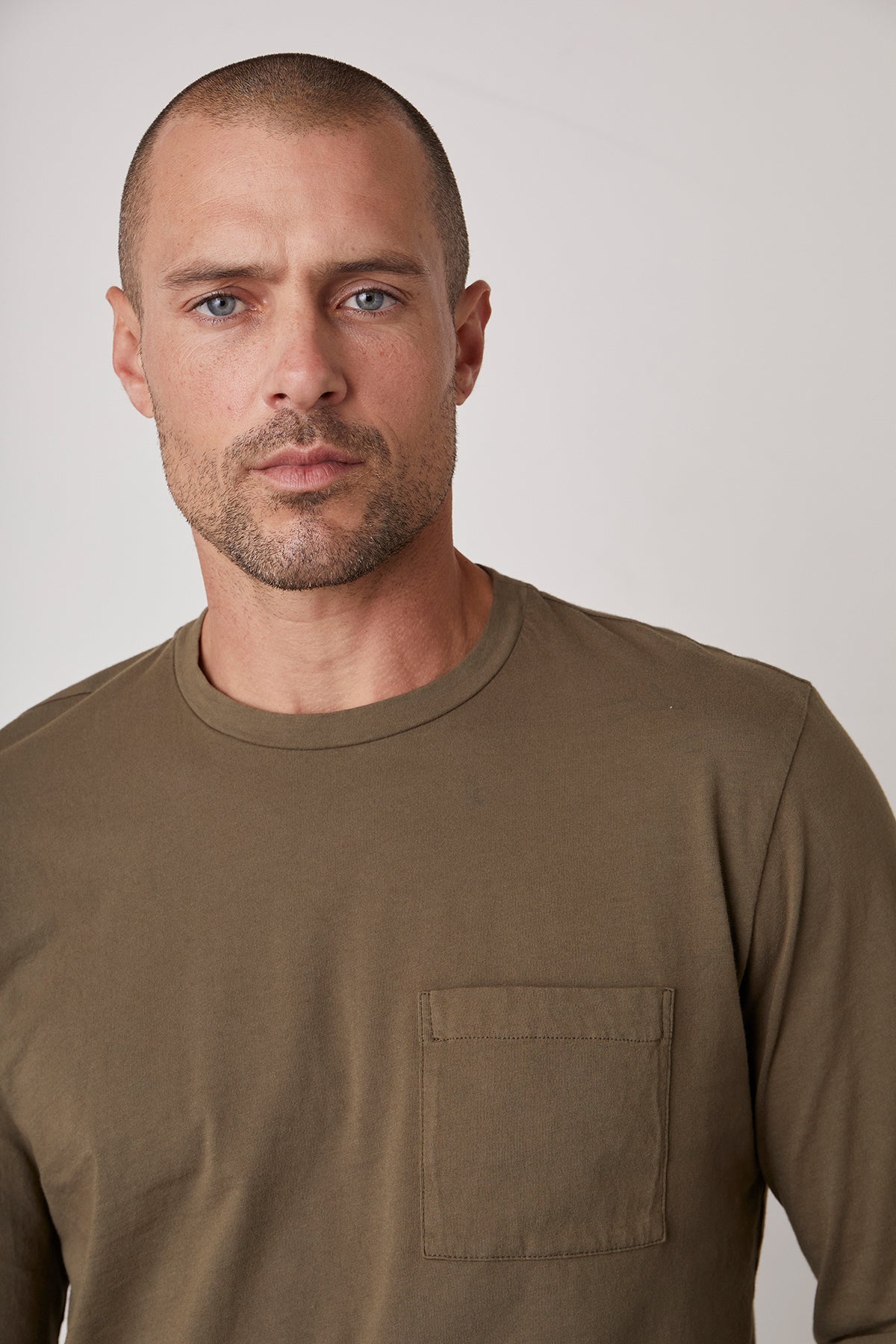   Oliver Tee Amazon Front Pocket Detail 