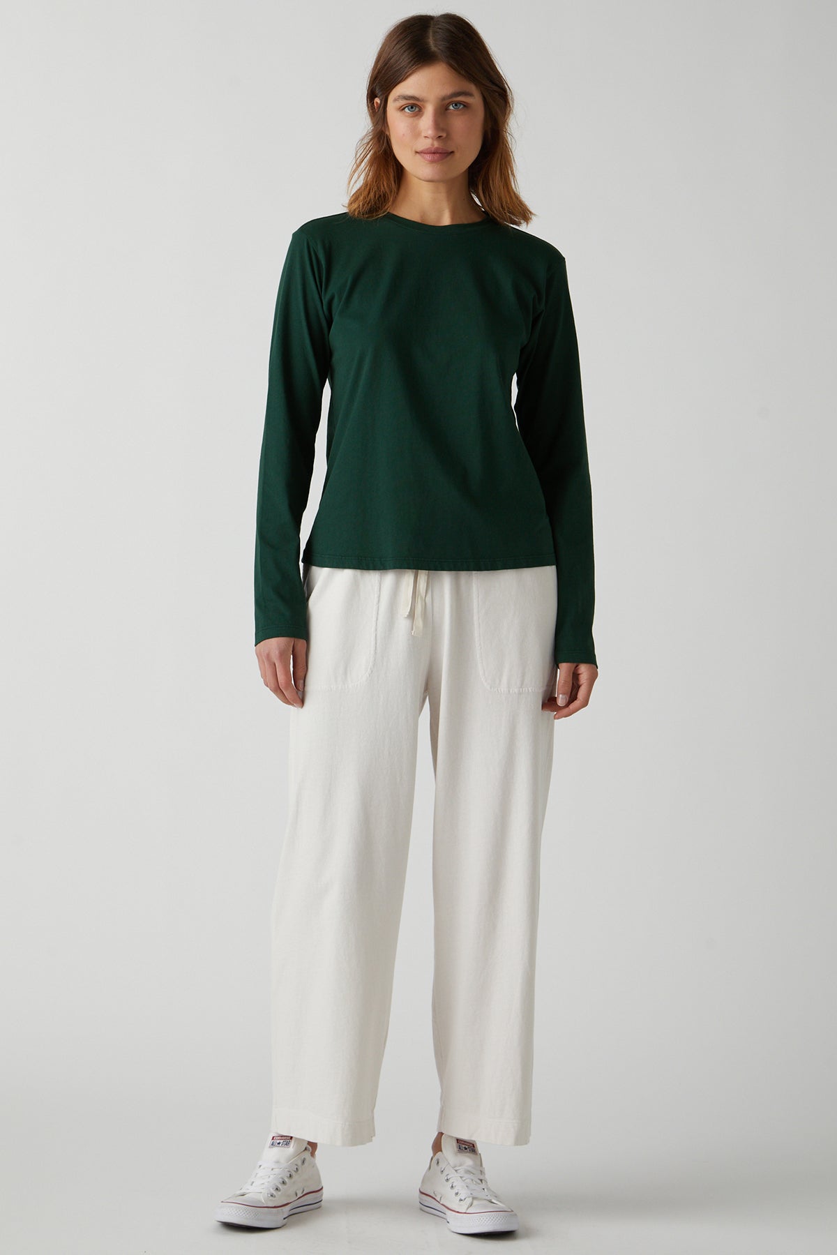 Vicente Tee in forest green with Pismo Pant in beach full length front-25484347113665