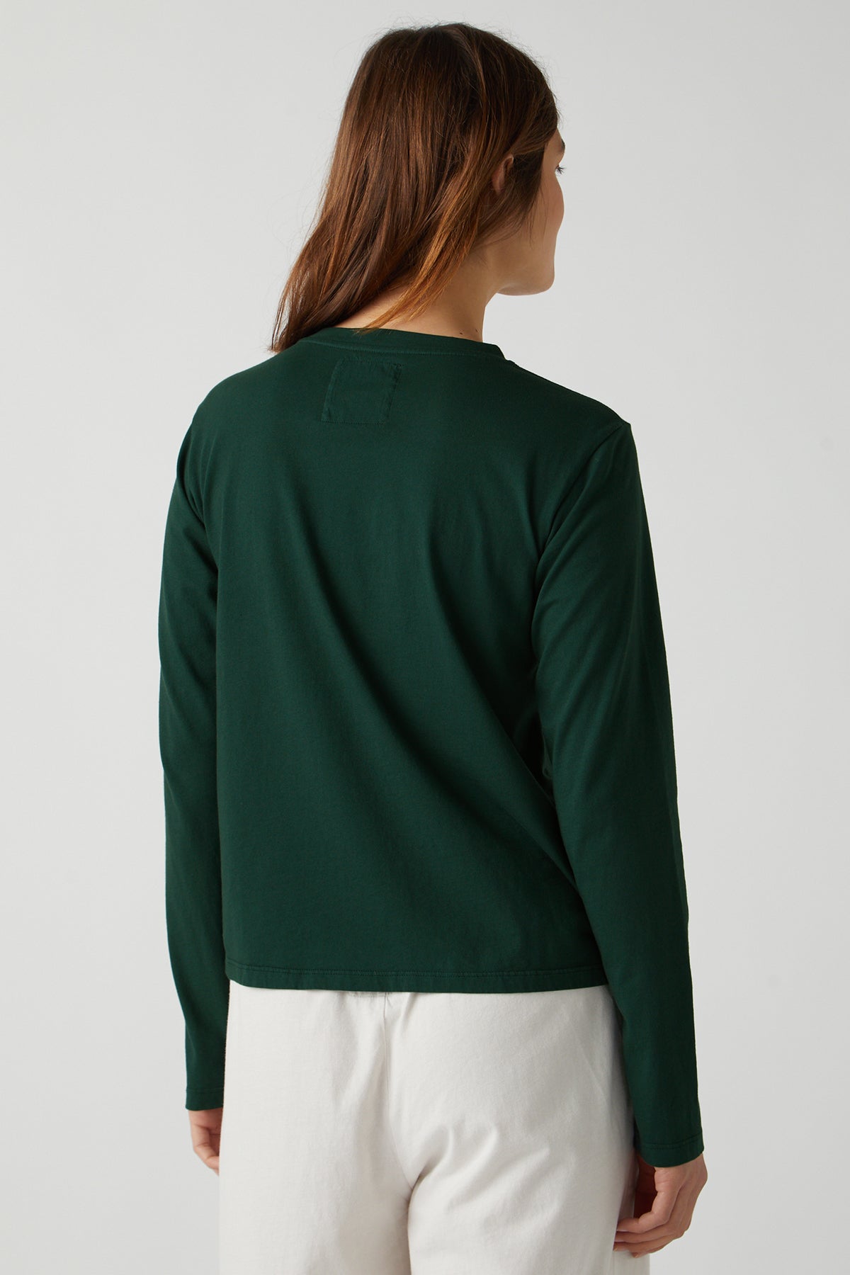Vicente Tee in forest green back-25484347211969