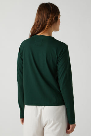 Vicente Tee in forest green back