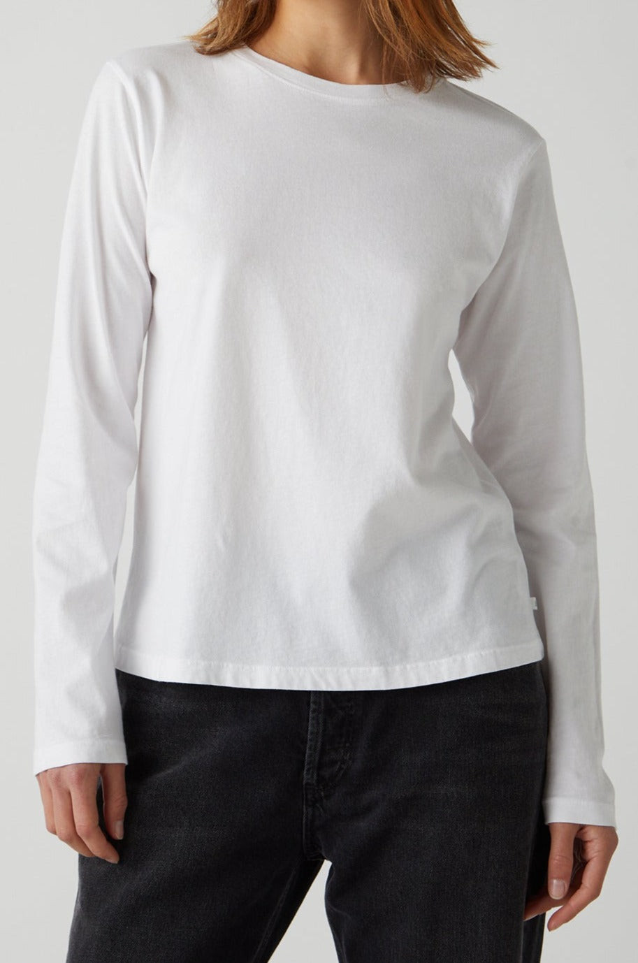   Vicente Tee in white front 